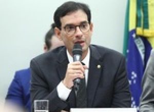 25mai26-o-deputado-leo-prates-republicanos-ba-relator-da-comissao-especial-sobre-o-fim-da-escala-6.jpeg