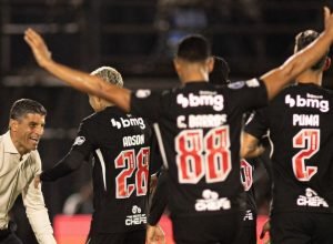 vasco-classificado-olimpia-sul-americana-1-e1787272830399.jpeg